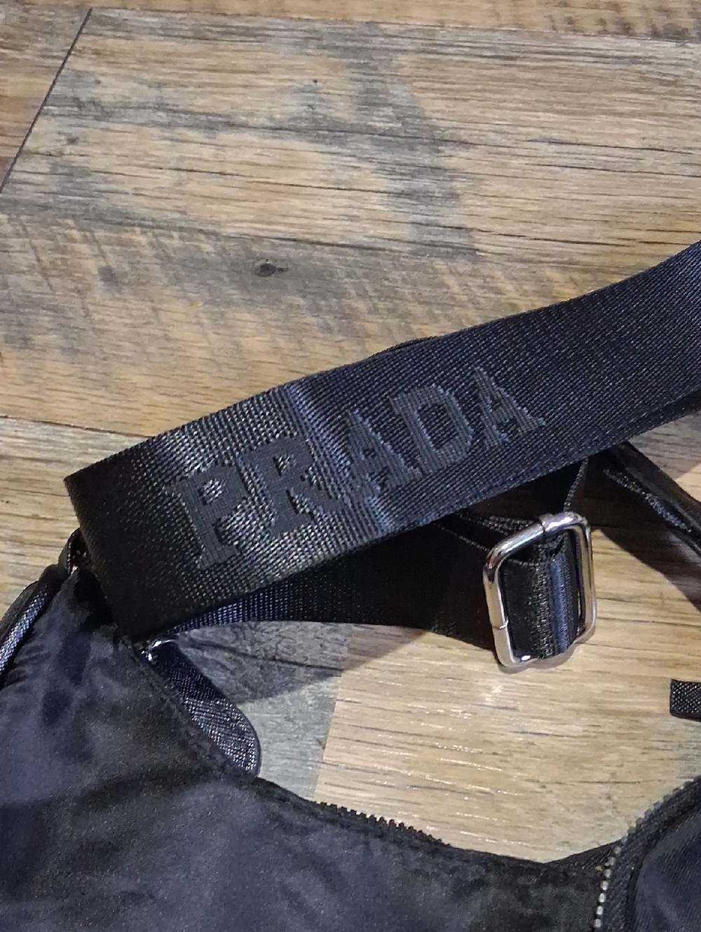 NWOT Womens Prada Shoulder Bag Re-Edition 2005 With Small Attachable Bag & Chain - Picture 4 of 6